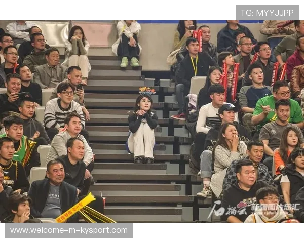 球迷互动：主场活动激发观赛热情，票房与直播人次双增，球队球迷