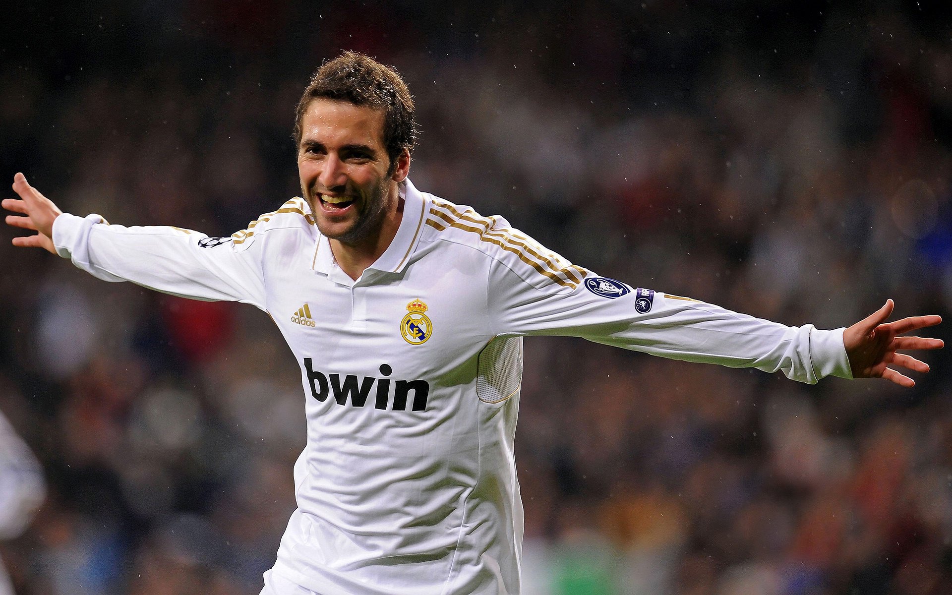 开云体育网页版入口-曼城再次盯上西甲宝藏新星，报价曝光引竞争升级，曼城官推