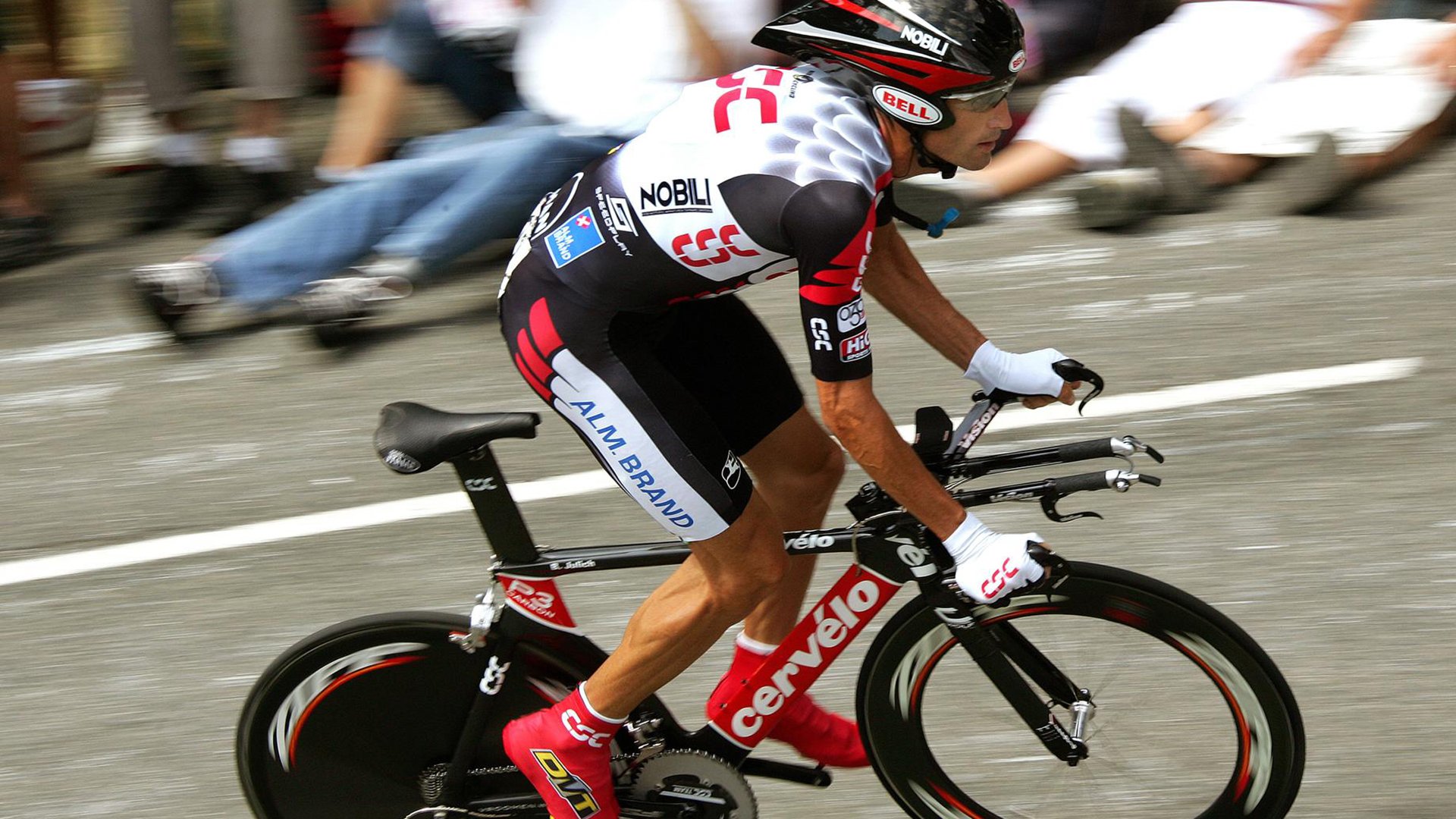 25分+5记三分！湖人奇兵大爆发，打败1.34亿后卫，小鬼当家太牛了，湖人队传奇